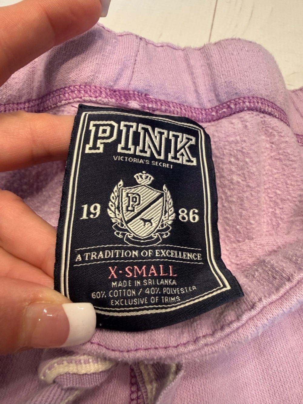 Vintage 2009 Victoria's Secret Pink Lilac Petal Purple Campus Sweatpants Size XS - Picture 3 of 6